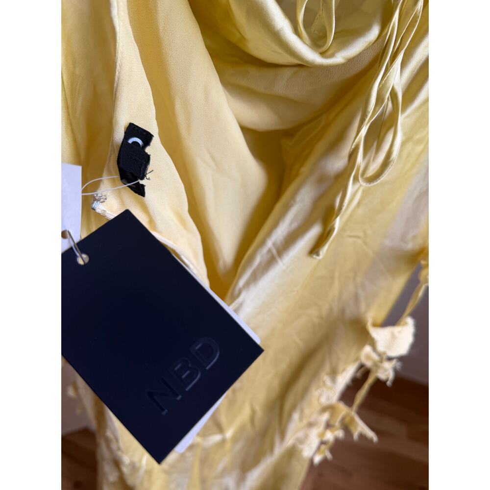 NBD Inaya Gown in Butter Yellow - Picture 12 of 16
